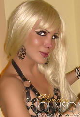 Lovely tranny blondie johnson is dangerous with that